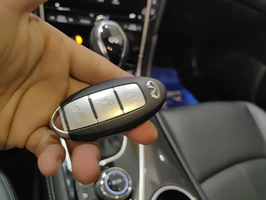 Infiniti Q50L — миниатюра 9