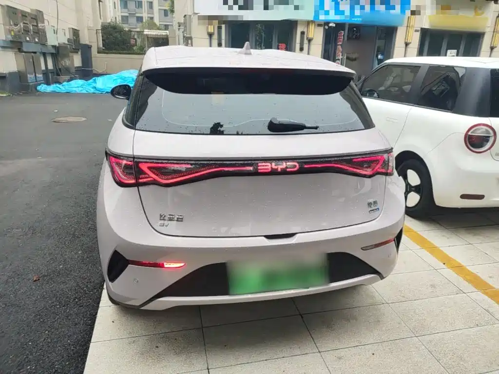 BYD Dolphin — миниатюра 6