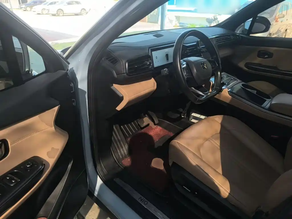 NIO ES6 — миниатюра 16