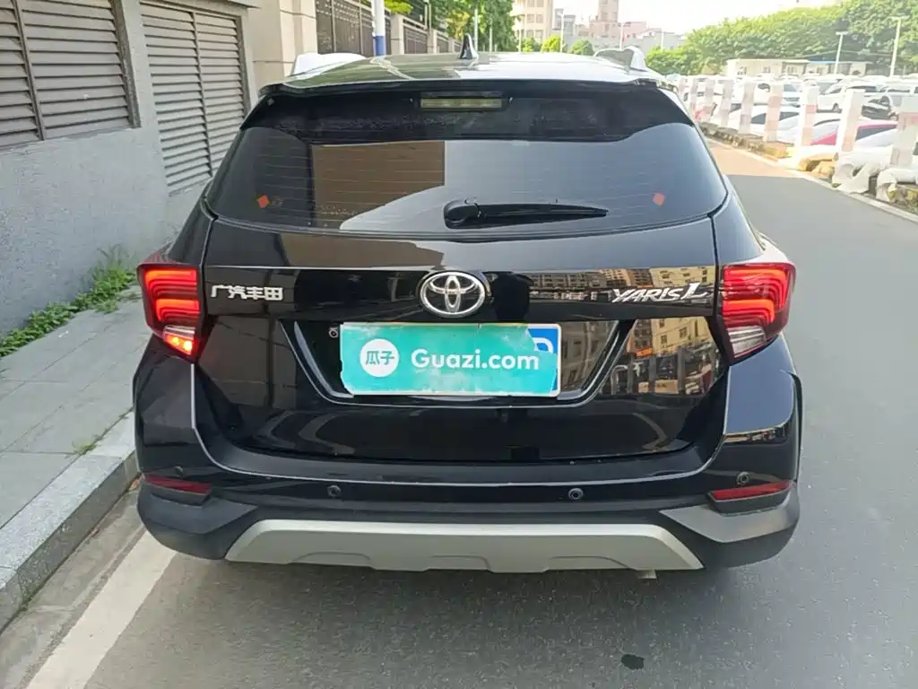 Toyota Yaris L — миниатюра 6