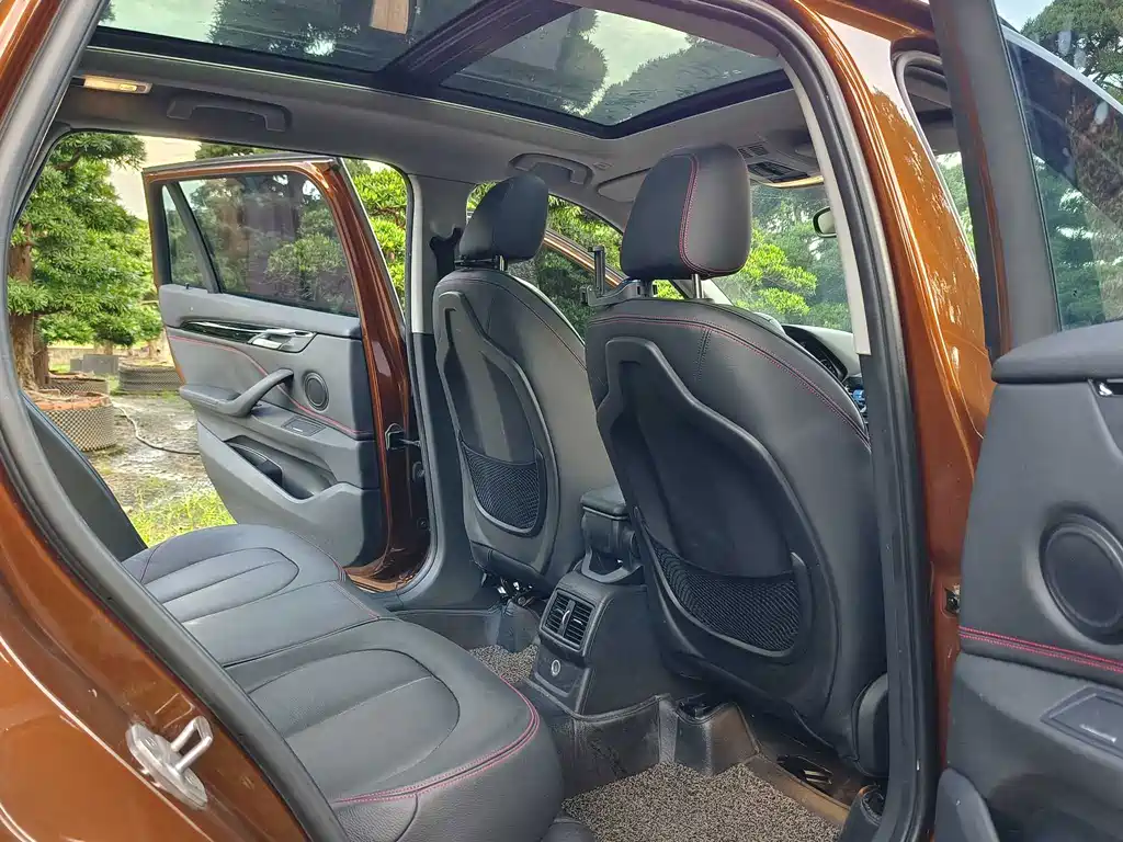 BMW X1 — миниатюра 9