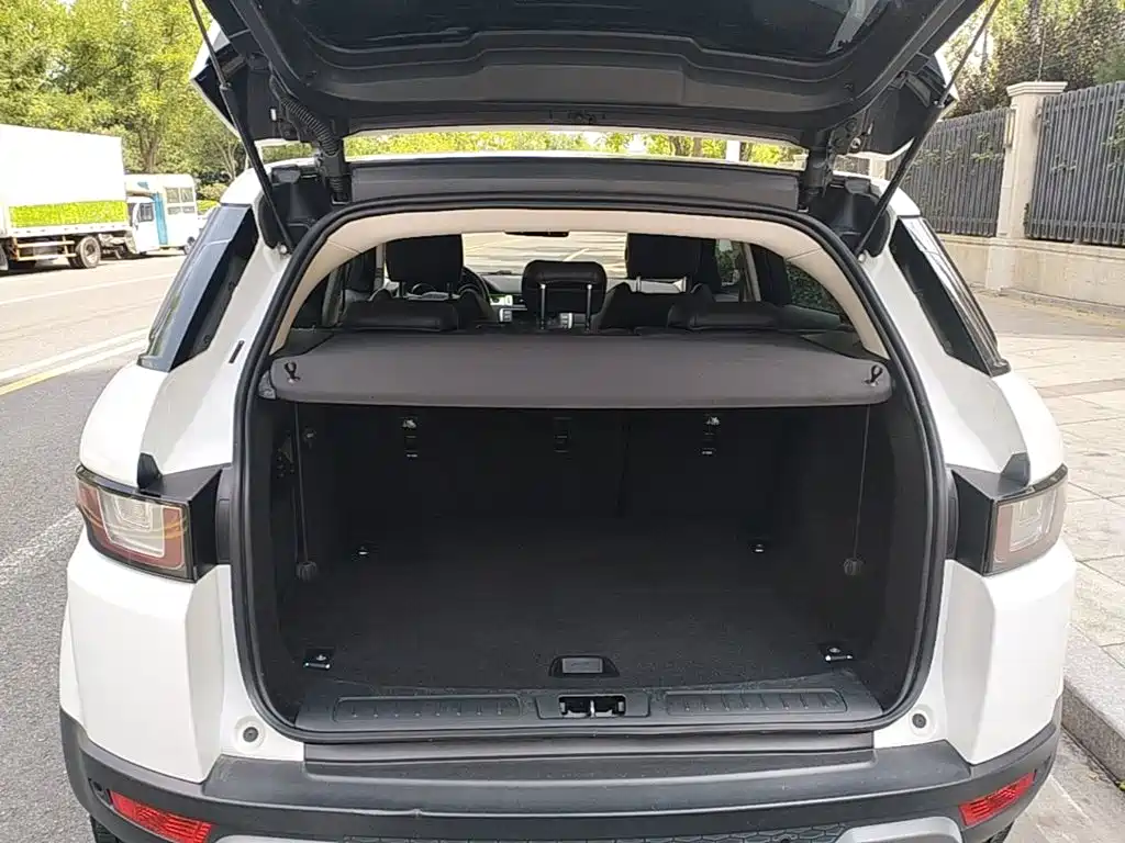 Land Rover Evoque — миниатюра 19