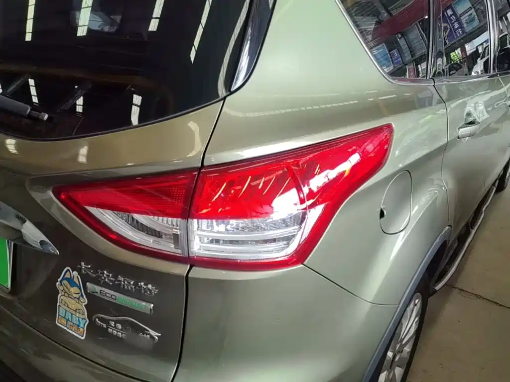 Ford Kuga — миниатюра 8