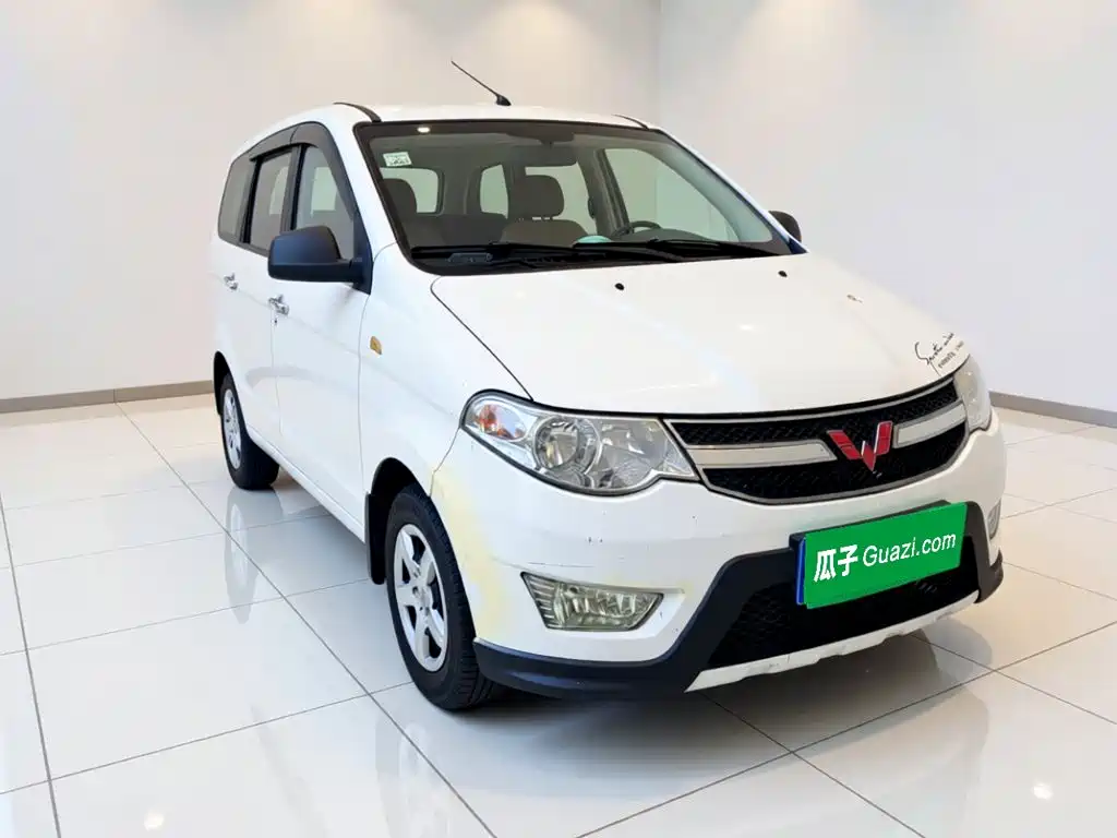 Wuling Hongguang — миниатюра 3