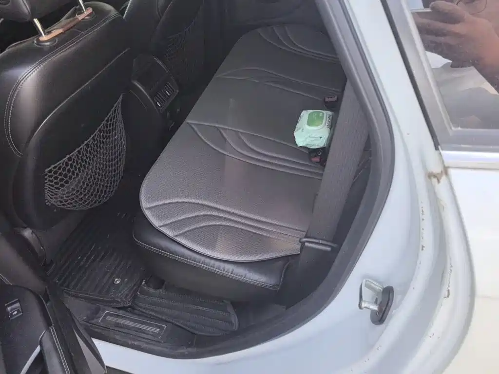 Cadillac SRX — миниатюра 15