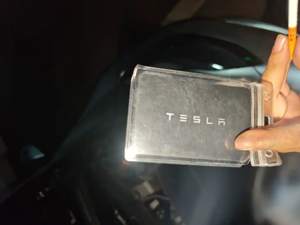Tesla Model 3 — миниатюра 9