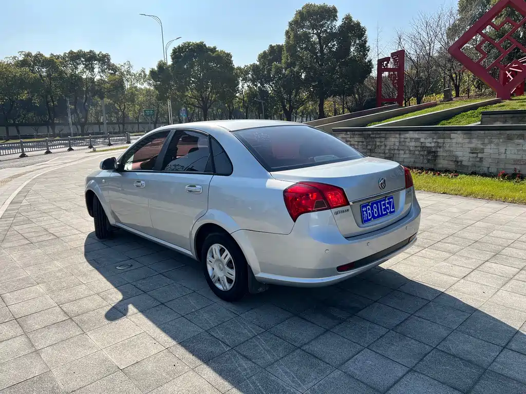 Buick Excelle — миниатюра 6