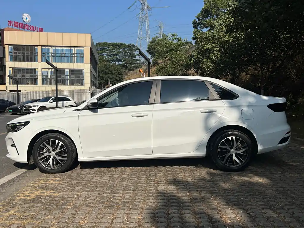 GEELY AUTOMOBILE EMGRAND