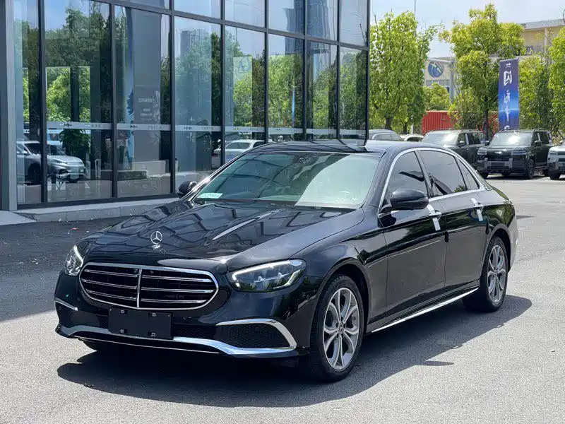 Mercedes-Benz E-Class 2023