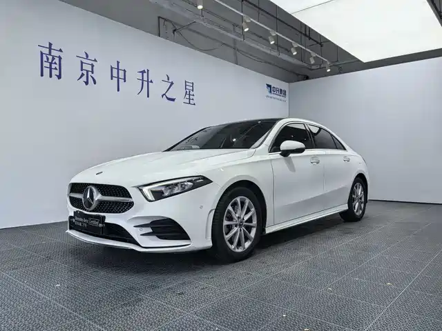 MERCEDES BENZ A CLASS