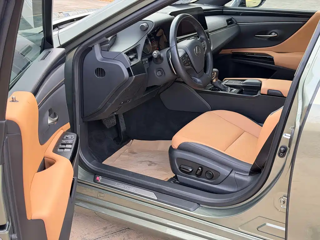 Lexus ES — миниатюра 4