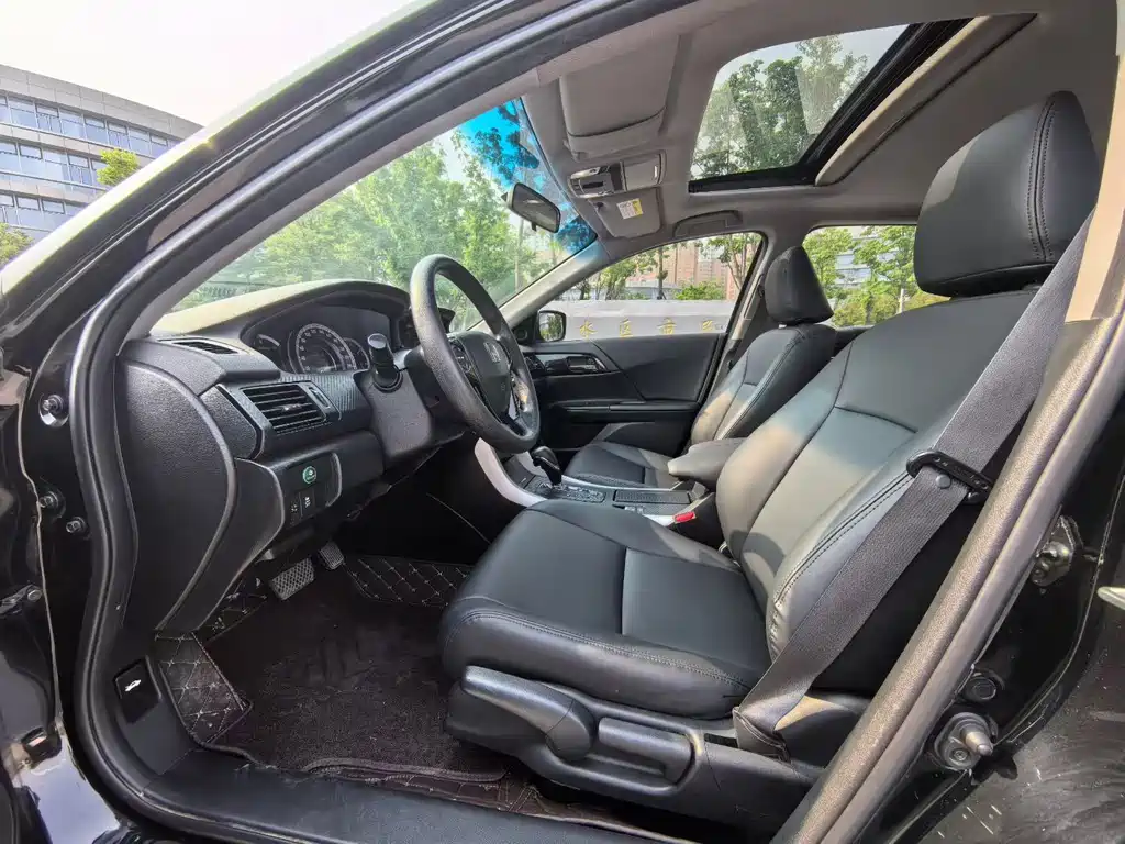 Honda Accord — миниатюра 4