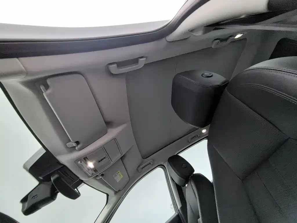Land Rover Discovery Sport — миниатюра 14