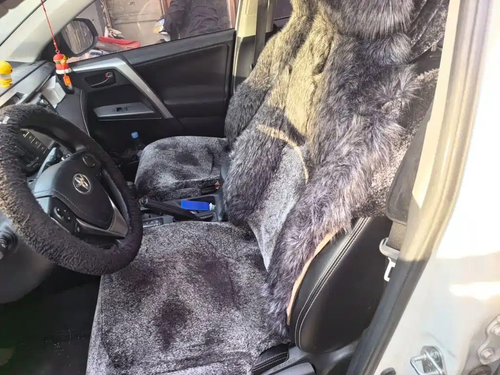 Toyota RAV4 — миниатюра 11