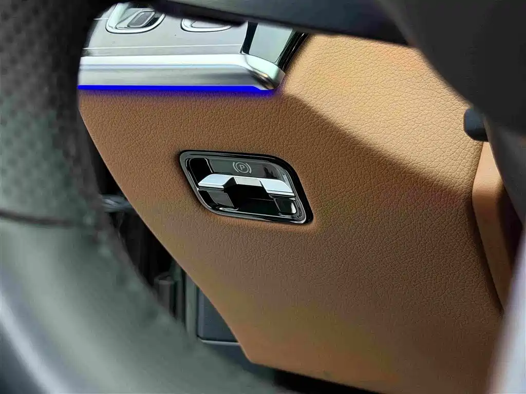 Mercedes-Benz S-Class — миниатюра 14