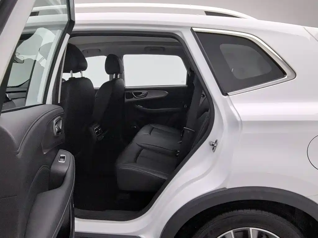 Roewe RX5 — миниатюра 15