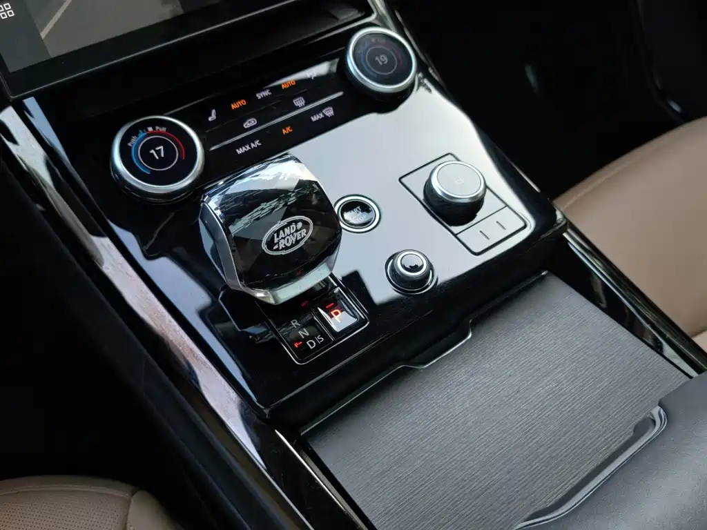 Land Rover Sport — миниатюра 8