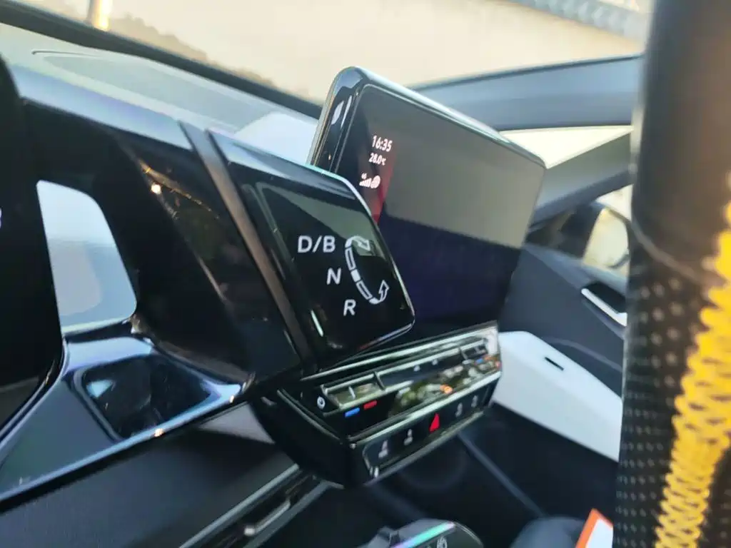 Volkswagen ID.3 — миниатюра 14