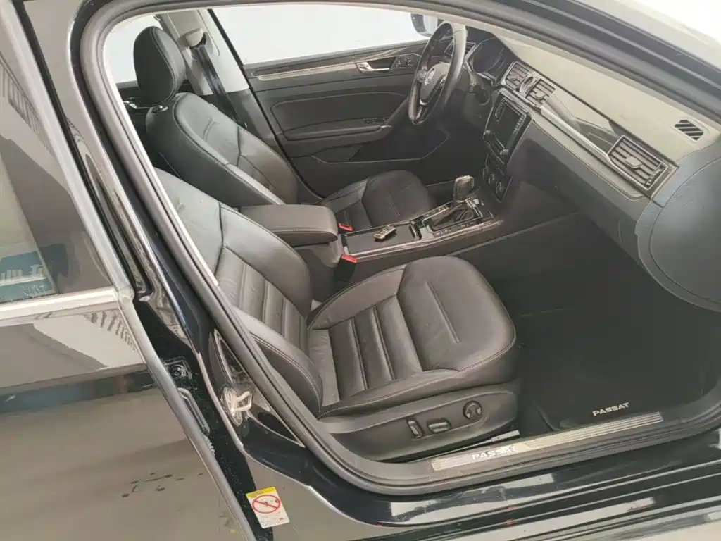 Volkswagen Passat — миниатюра 25