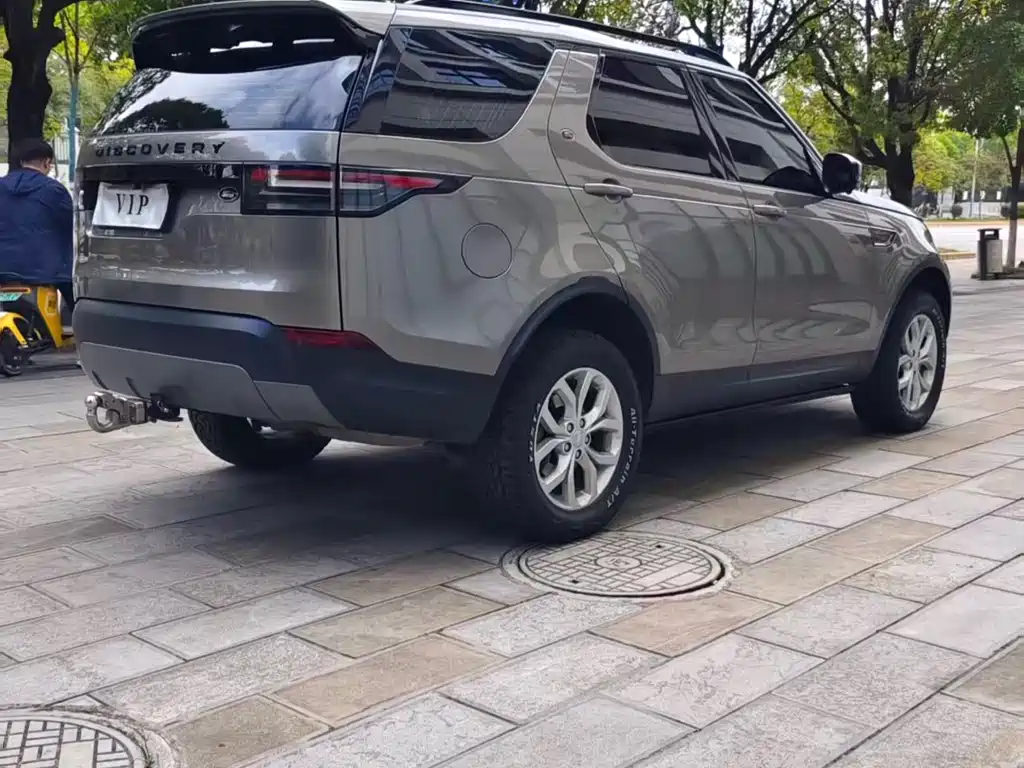Land Rover Discovery — миниатюра 4