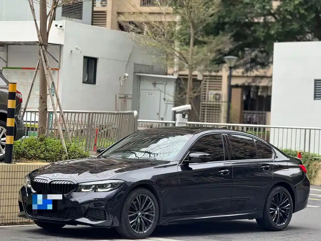BMW 3 Series 2022