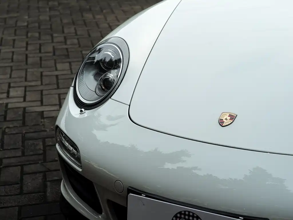 Porsche 911 2010 Carrera 3.6L