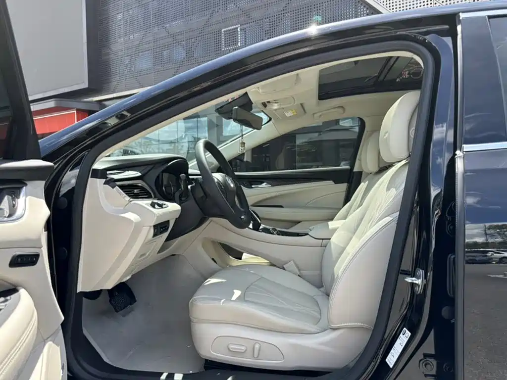 Buick LaCrosse — миниатюра 4