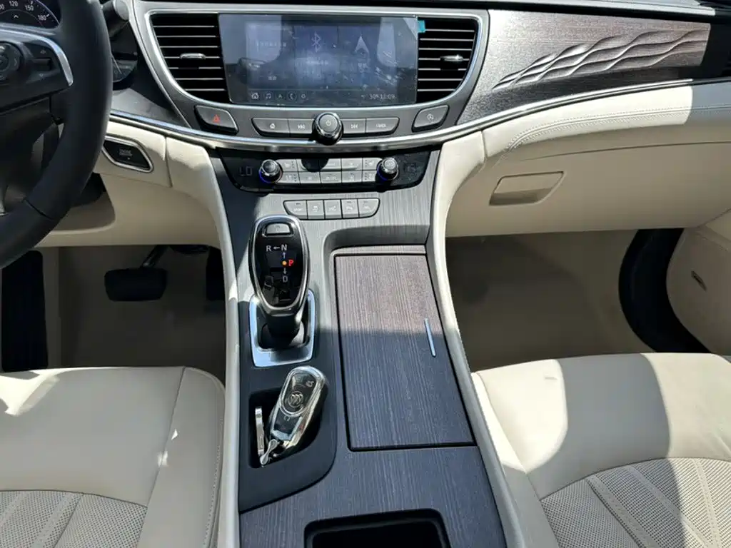 Buick LaCrosse — миниатюра 23