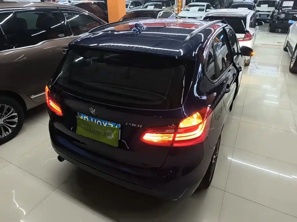 BMW 2 Series Active Tourer — миниатюра 7