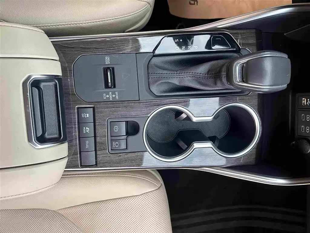 Toyota Highlander — миниатюра 13