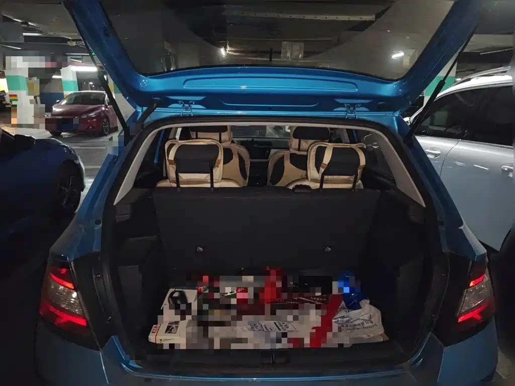 Skoda Fabia 2015 1.4L AT