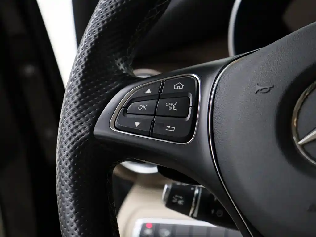 MERCEDES-BENZ V CLASS