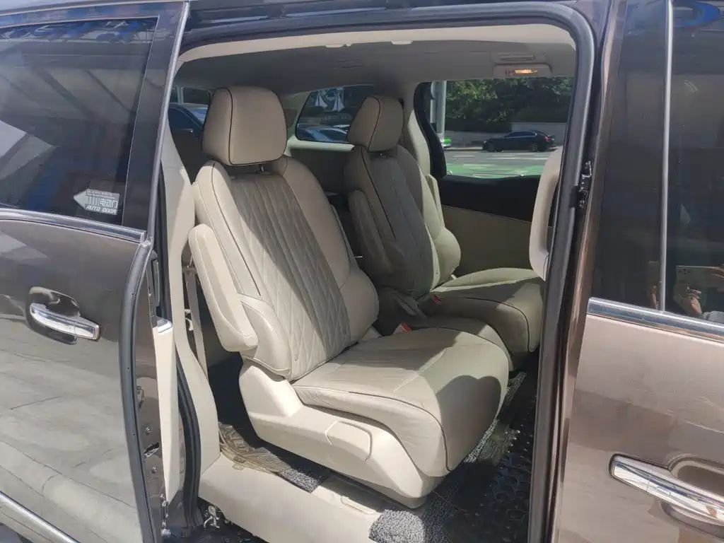 Buick GL8 — миниатюра 15