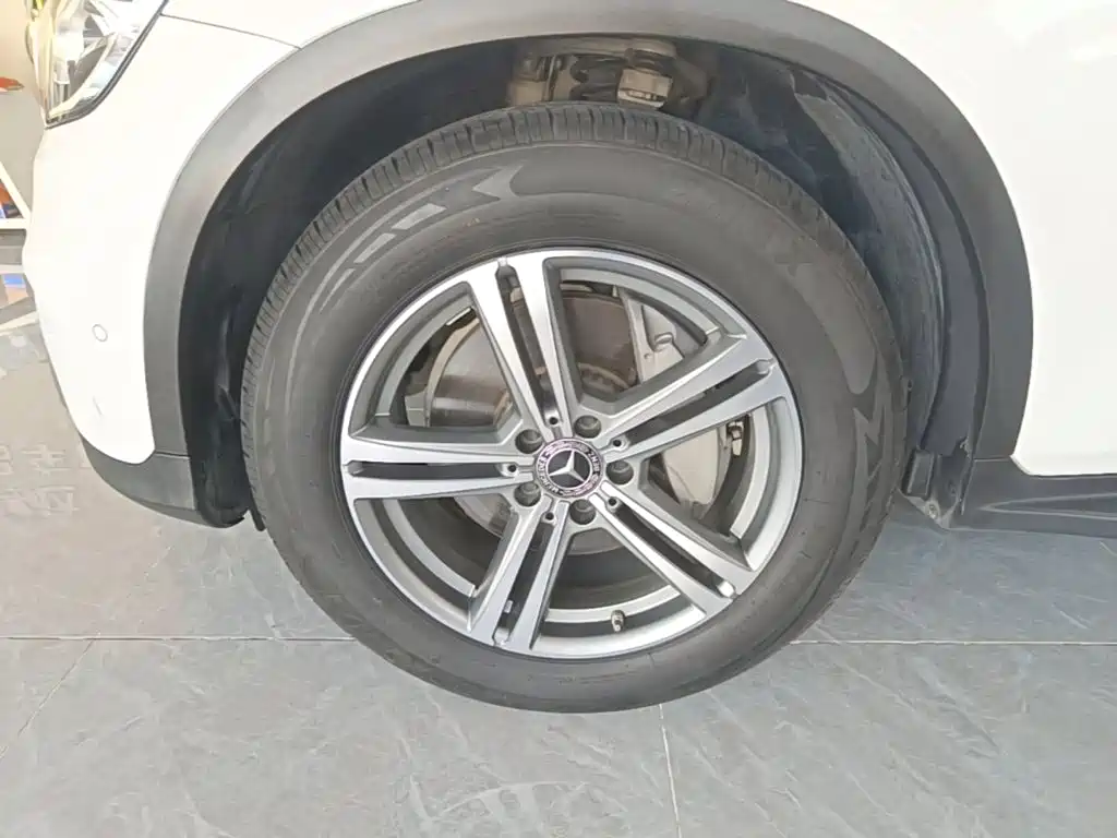 Mercedes-Benz GLC — миниатюра 23