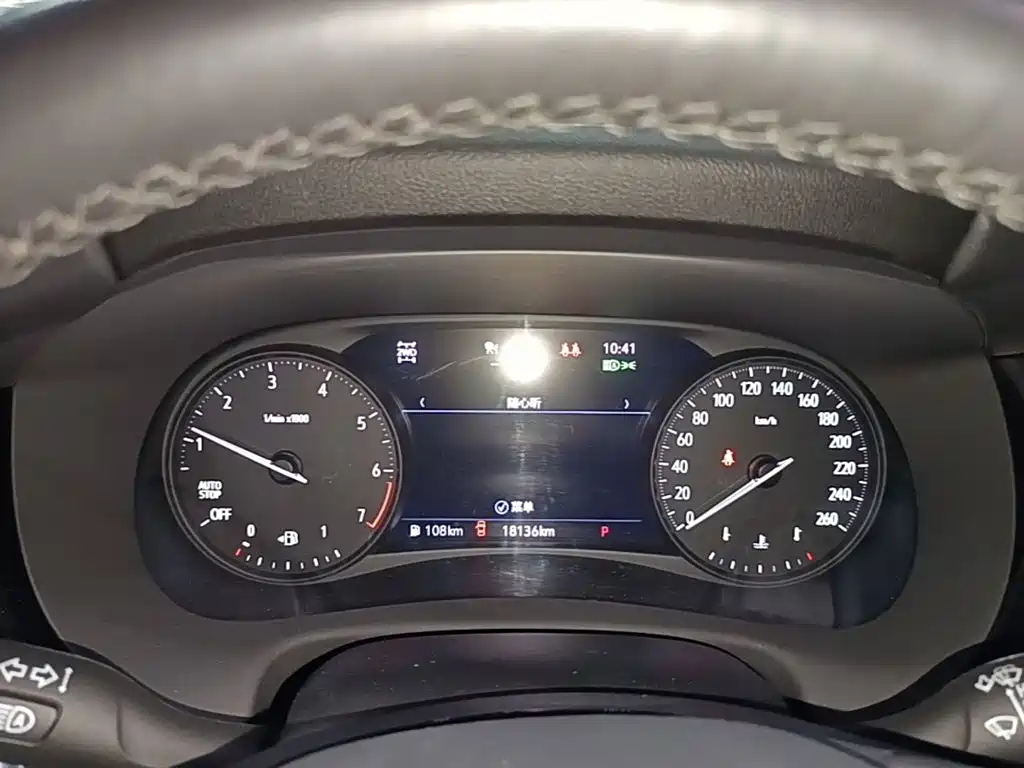 Buick Enclave — миниатюра 12