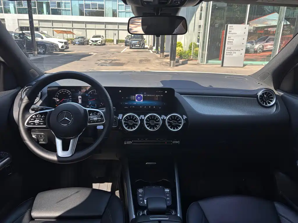 Mercedes-Benz GLA — миниатюра 10