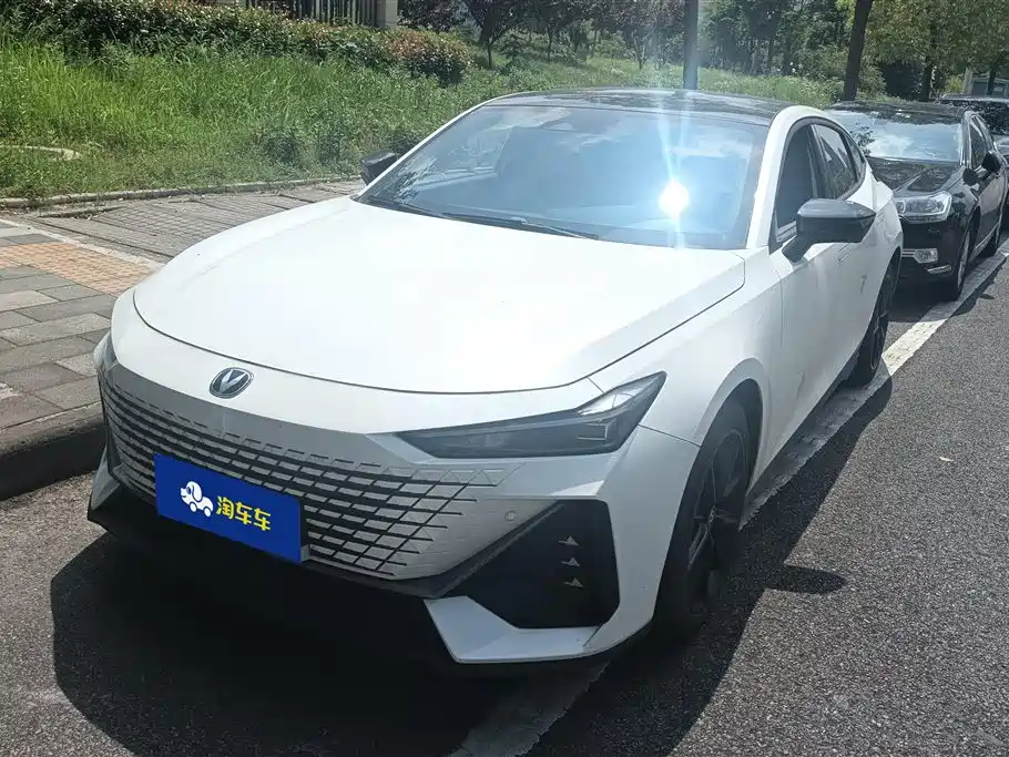 Changan UNI-V 2023