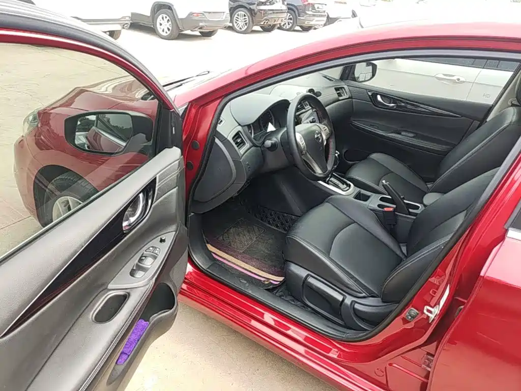 Nissan Tiida — миниатюра 16