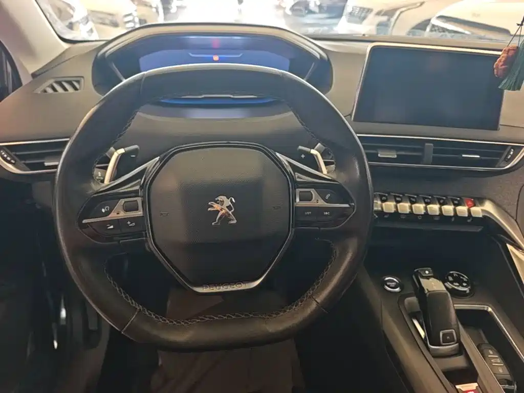 Peugeot 5008 — миниатюра 11