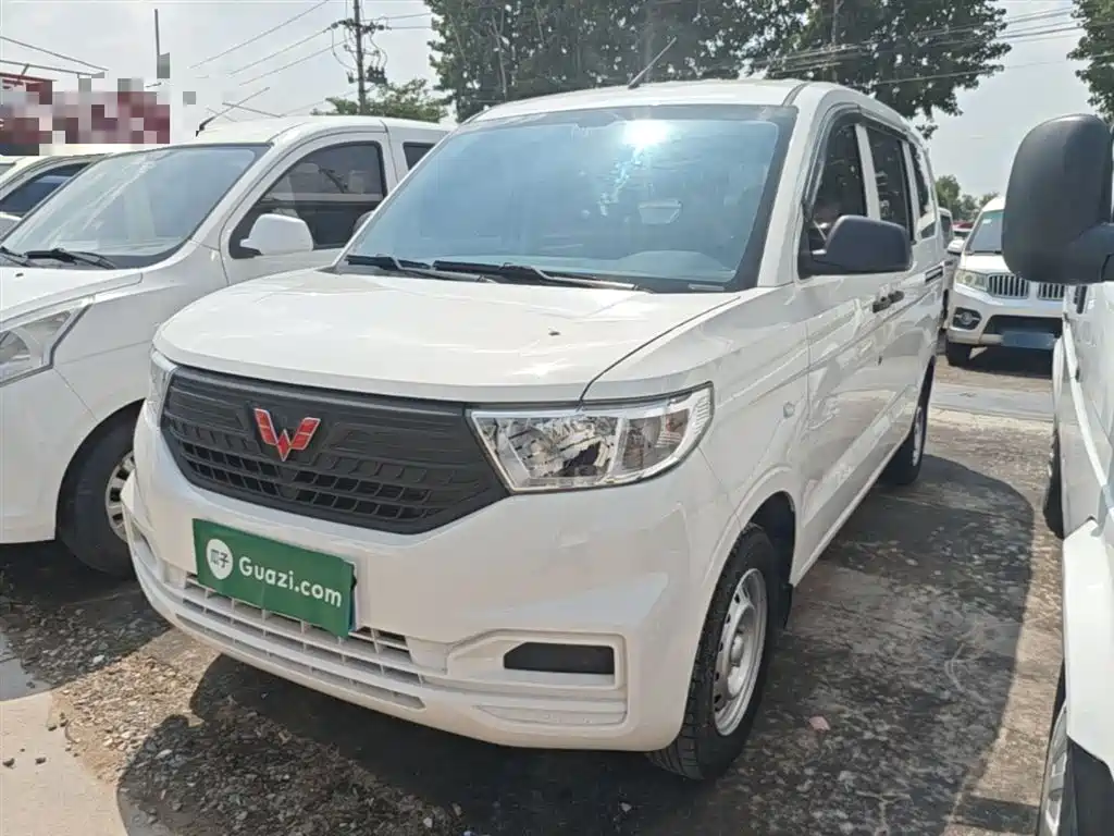 Wuling Hongguang V 2024
