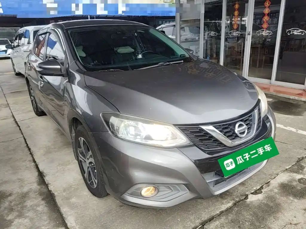 Nissan Tiida — миниатюра 4