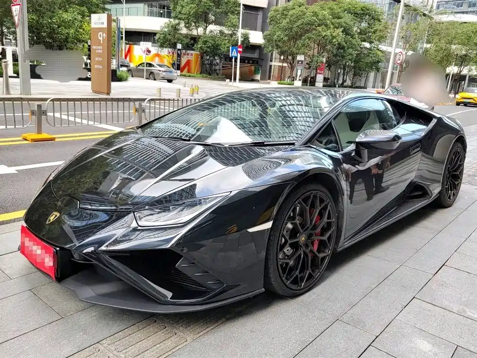 Lamborghini Huracán 2022