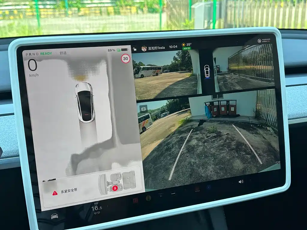 Tesla Model Y — миниатюра 12