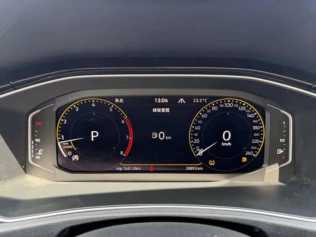 Volkswagen T-Roc — миниатюра 17