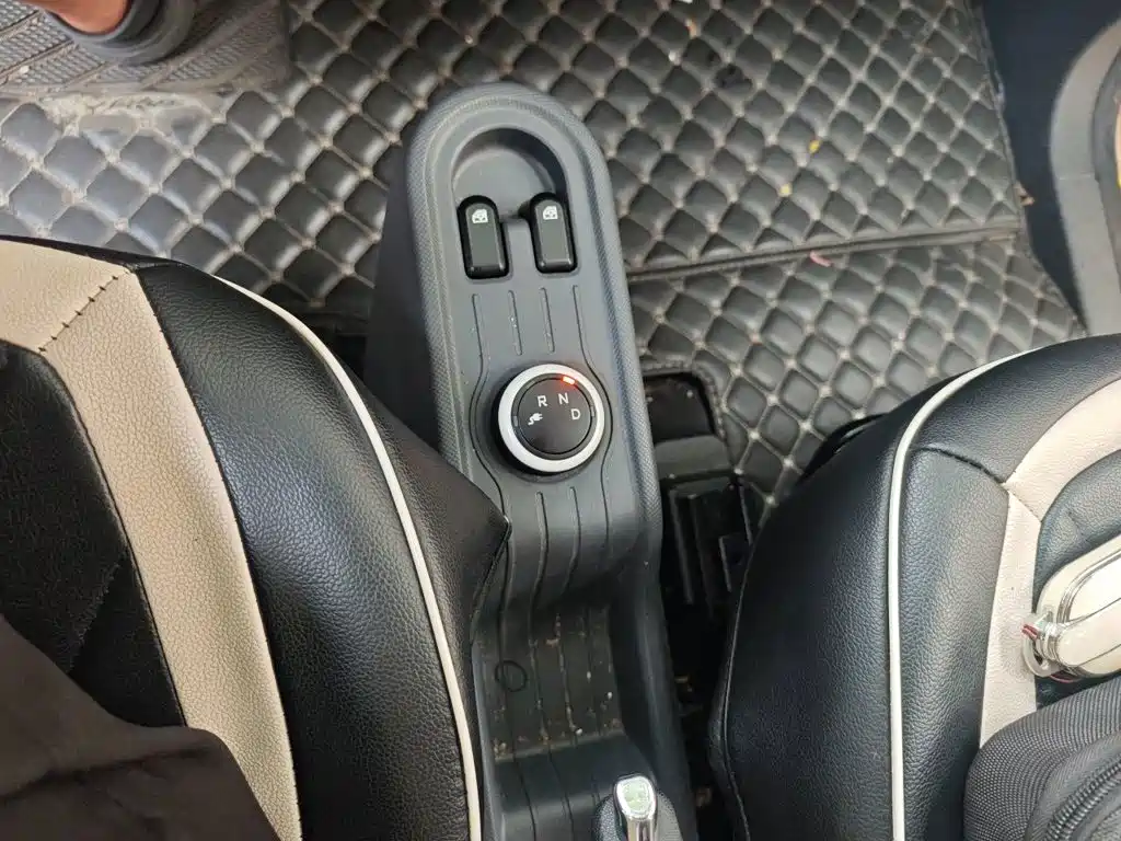 Wuling MINIEV — миниатюра 7