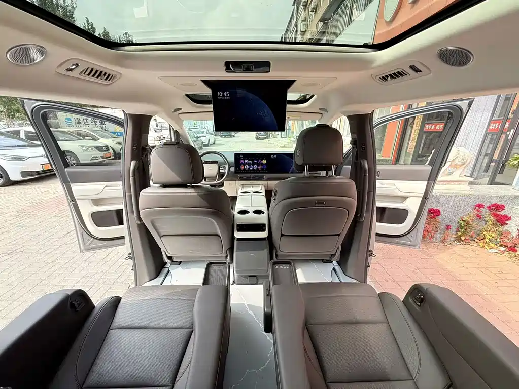 Li Auto Li MEGA — миниатюра 10