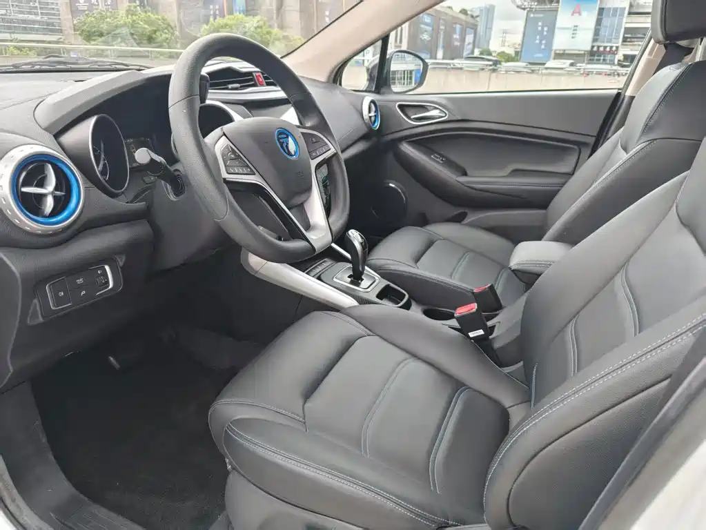 BYD Yuan EV — миниатюра 4