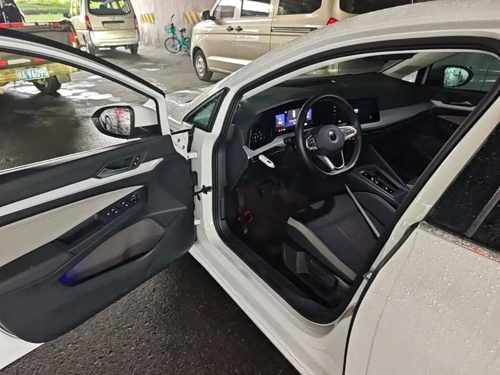 Volkswagen Golf — миниатюра 16