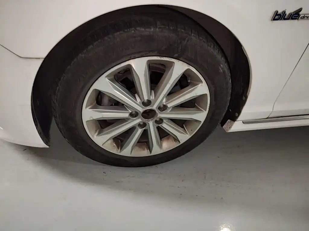 Hyundai Sonata — миниатюра 23