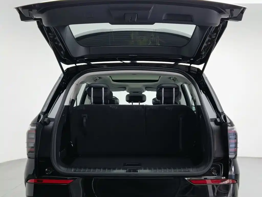 Ford Edge — миниатюра 16